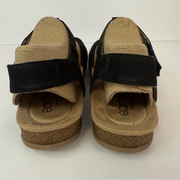 Earth Origins Birdy Women's Black Sandals - Picture 6 of 11